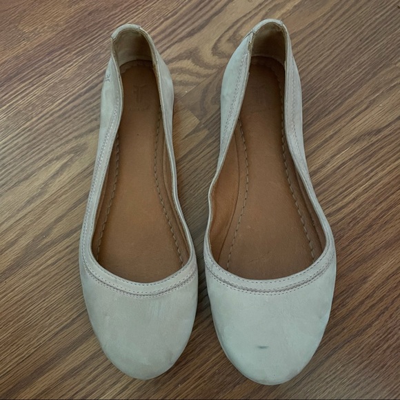 Frye Carson - Picture 2 of 6